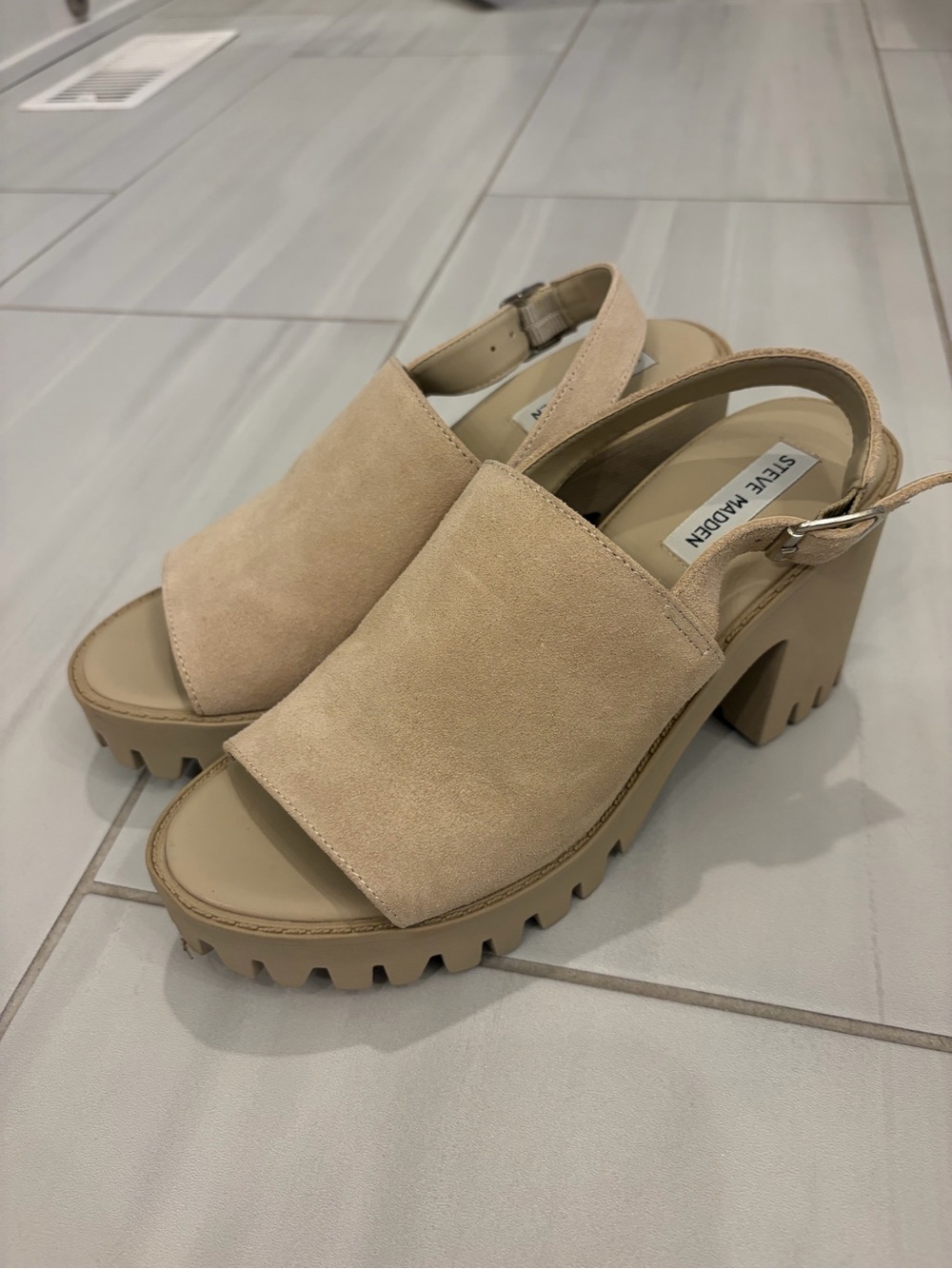 Steve Madden Tan Suede Chunky Slingback Heels